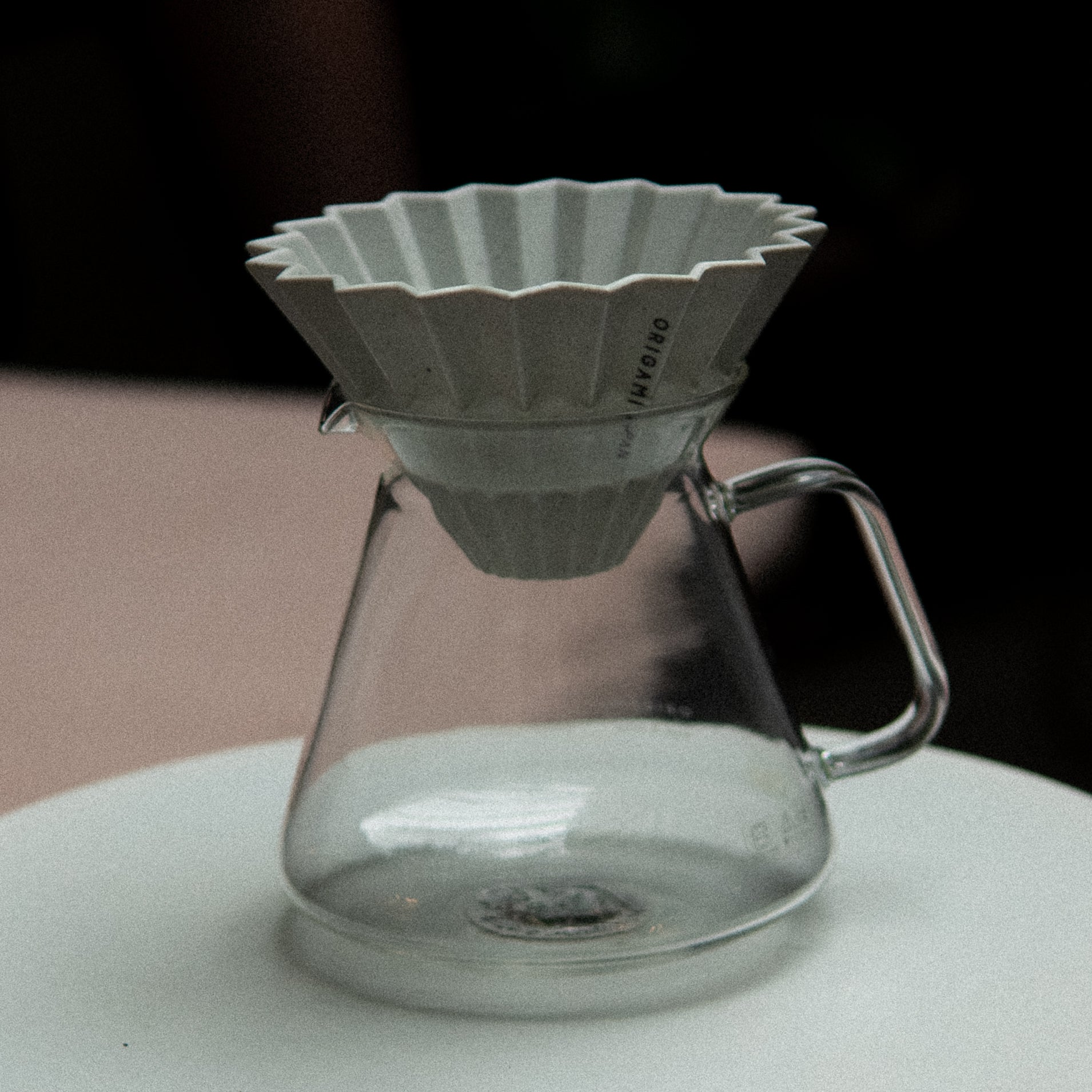 ORIGAMI Glass Coffee Server with HARIO
